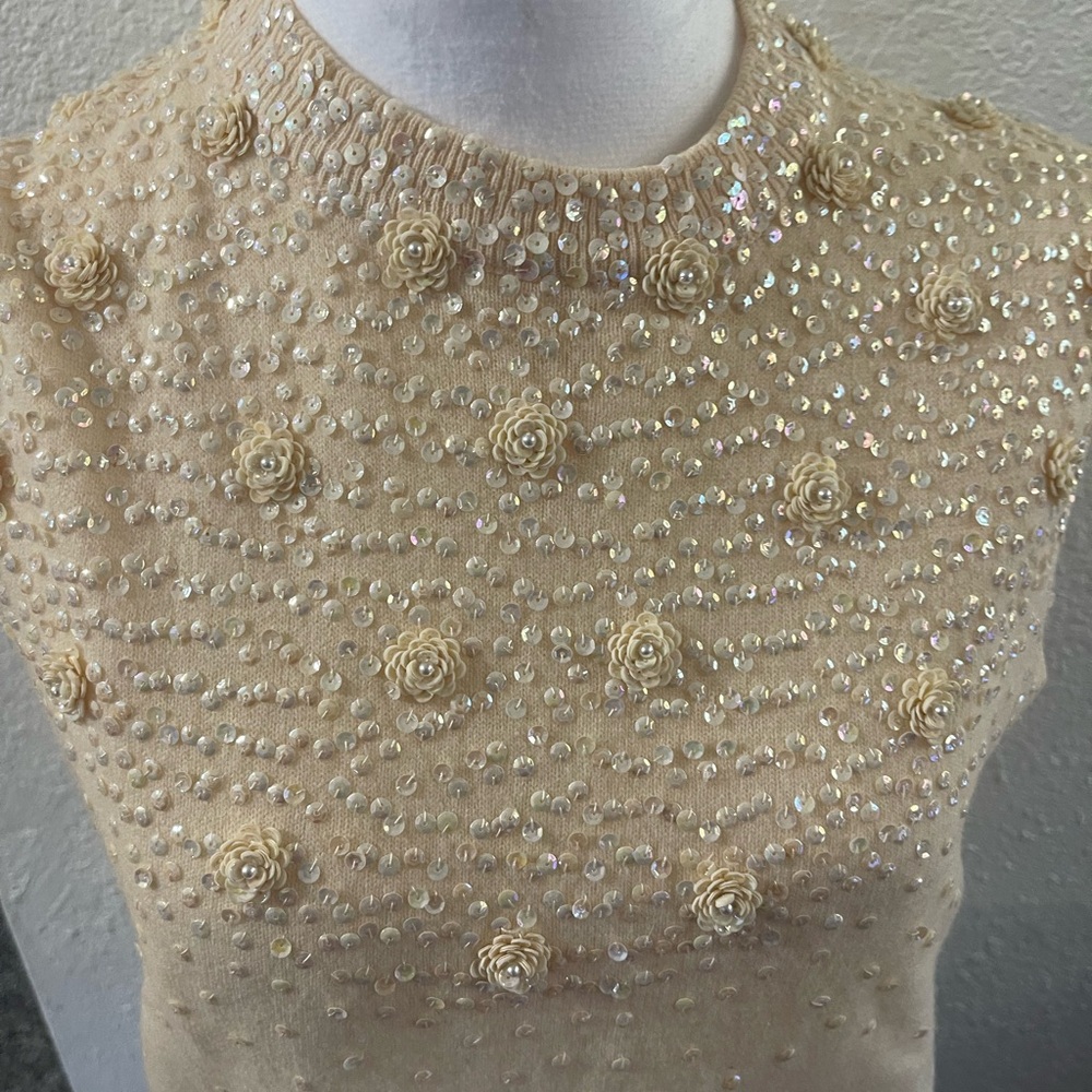 Vintage sleeveless sweater